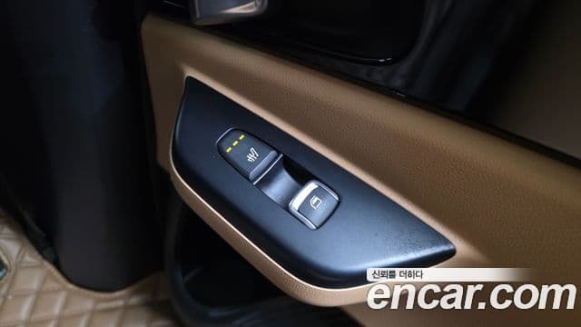 Kia Carnival 2022 — Şəkil 19/20