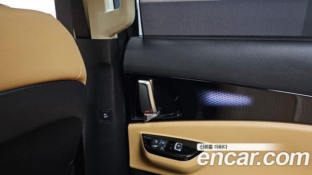 Kia Carnival 2022 — Şəkil 19/20