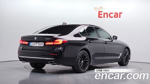 BMW 5 Series 2022 — ფოტო 2/20
