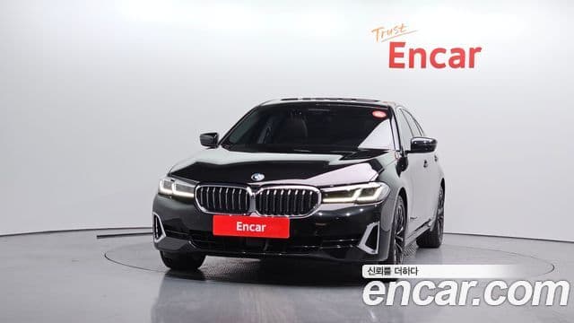 BMW 5 Series 2022 — ფოტო 3/20