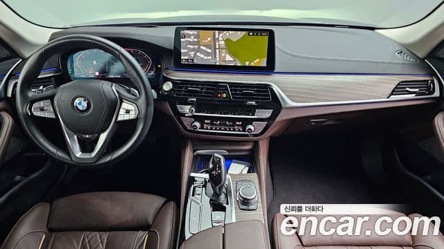 BMW 5 Series 2022 — ფოტო 7/20