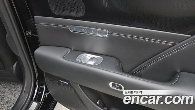 Genesis G90 2022 — Şəkil 18/19