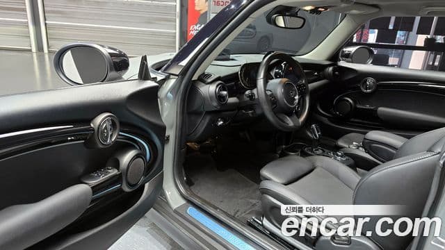 Mini Cooper S 2022 — ფოტო 10/20