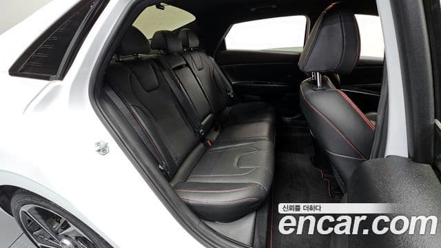 Hyundai The New Avante Hybrid 2020 — Photo 5/35