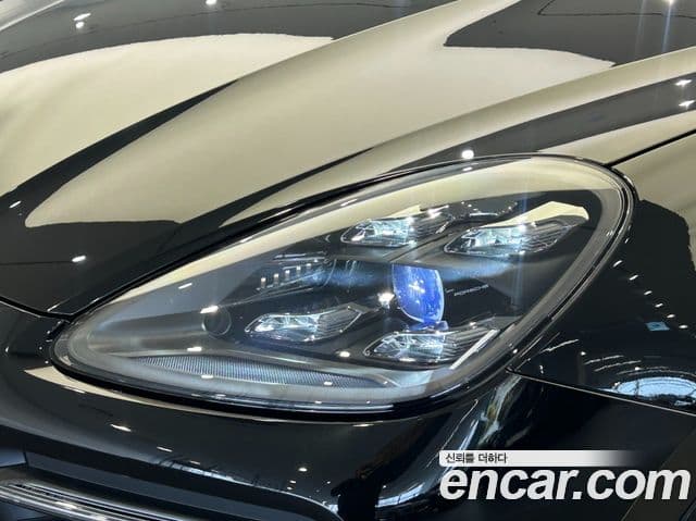Porsche Cayenne 2023 — Şəkil 9/20