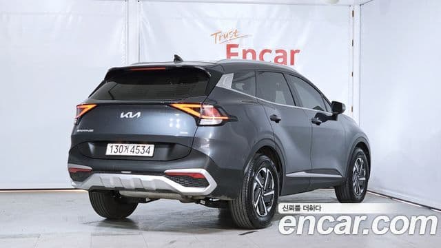 Kia Sportage 2024 — Фото 2/20