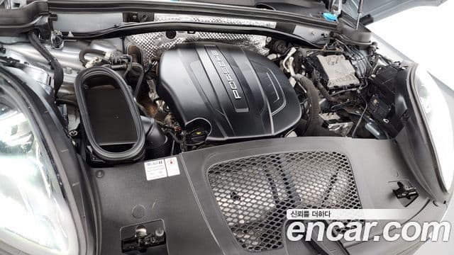 Porsche Macan 2021 — Şəkil 6/20