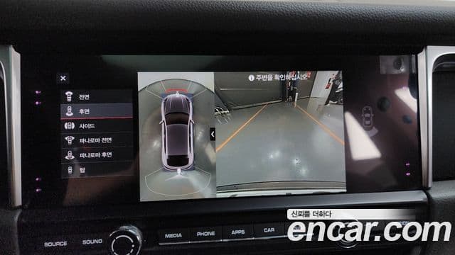 Porsche Macan 2021 — фото 14 из 20