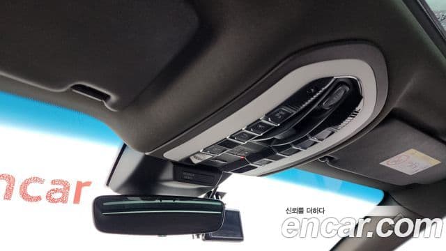 Porsche Macan 2021 — Şəkil 34/34