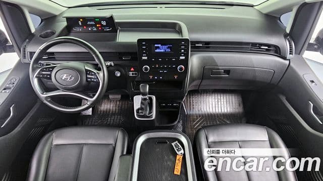 Hyundai Staria 2022 — ფოტო 7/20