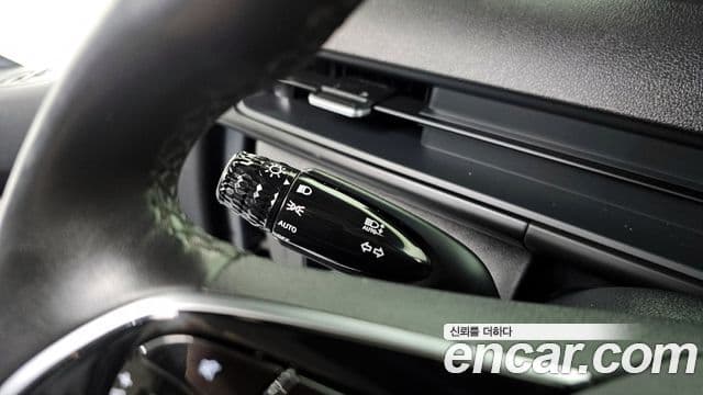 Hyundai Staria 2022 — ფოტო 17/20