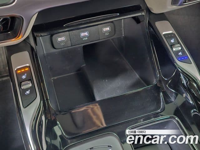 Kia Sorento 2022 — Фото 14/20