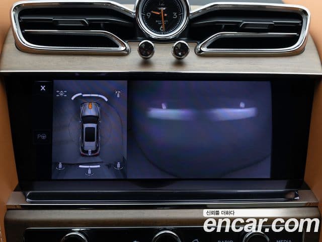 Bentley Bentayga 2024 — Şəkil 18/20