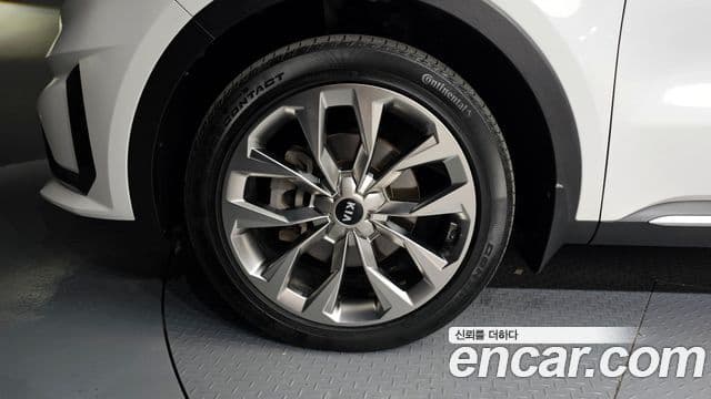 Kia Sorento 2021 — фото 5 из 20