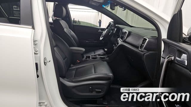 Kia Sportage The Bold 2018 — ფოტო 11/20