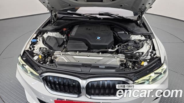 BMW 3 Series 2024 — фото 6 из 20