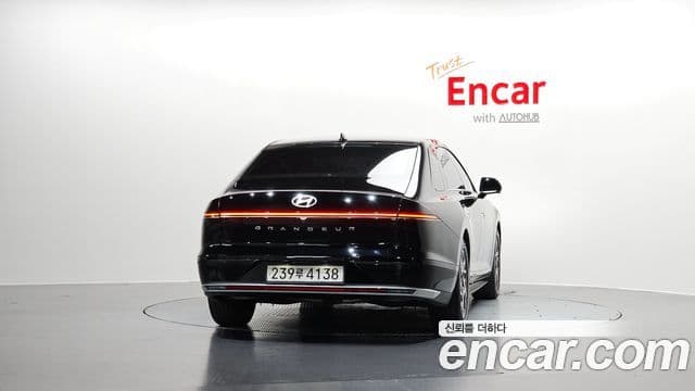Hyundai Grandeur 2023 — ფოტო 4/20