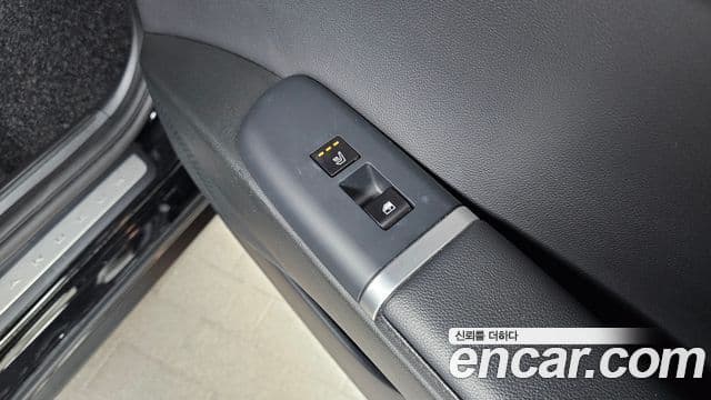 Hyundai Grandeur 2023 — ფოტო 19/20