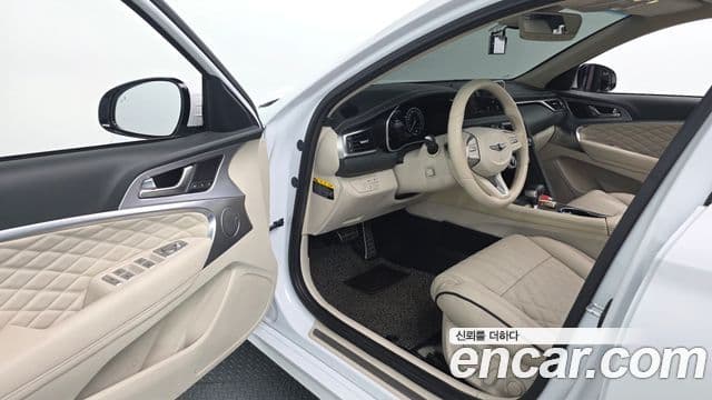 Genesis G70 2019 — ფოტო 10/20