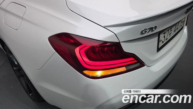 Genesis G70 2019 — Photo 31/37