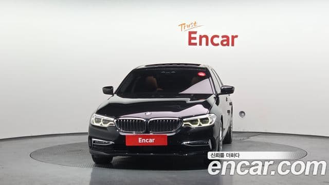 BMW 5 Series 2018 — ფოტო 3/20