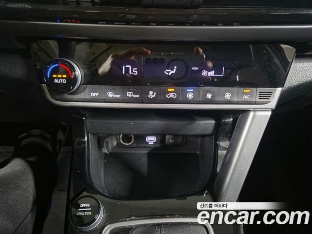 Kia Seltos 2022 — Şəkil 9/20