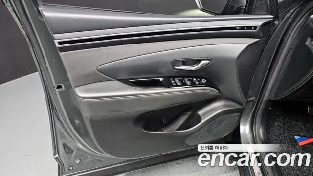 Hyundai Tucson Hybrid 2022 — Photo 32/33