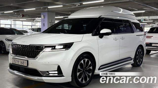 Kia Carnival 2022 — ფოტო 2/20
