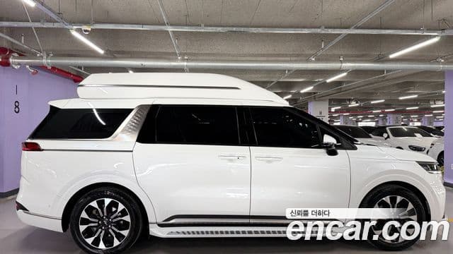 Kia Carnival 2022 — ფოტო 7/20