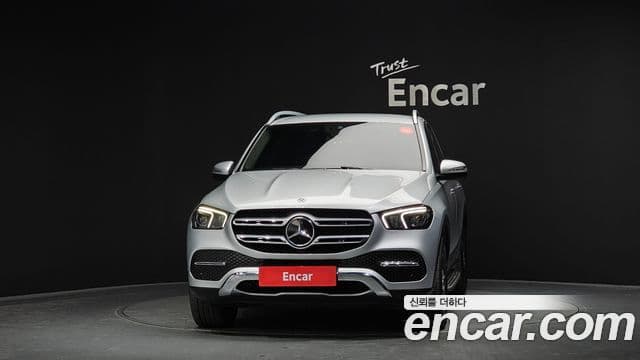 Mercedes-Benz GLE-Class 2019 — ფოტო 3/20