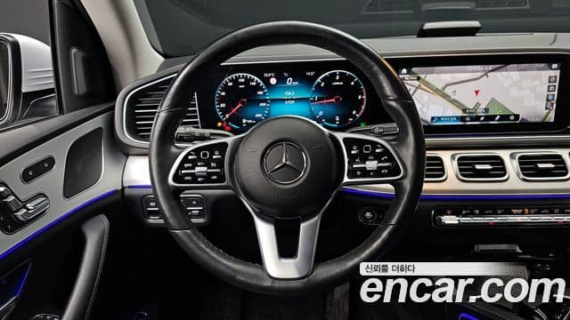 Mercedes-Benz GLE-Class 2019 — фото 13 из 20