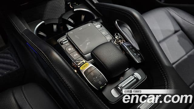 Mercedes-Benz GLE-Class 2019 — ფოტო 19/20