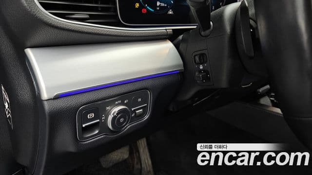 Mercedes-Benz GLE-Class 2019 — Photo 32/35