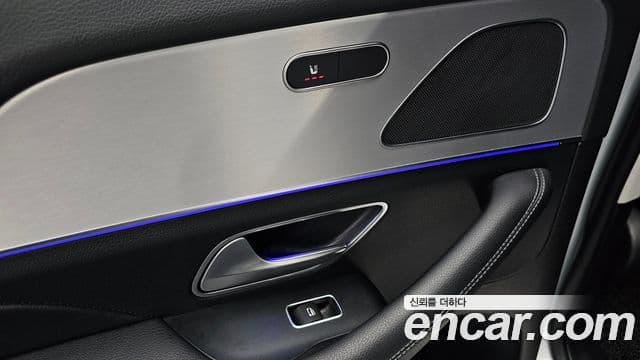 Mercedes-Benz GLE-Class 2019 — Photo 24/35