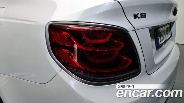 Kia The K9 2018 — ფოტო 23/35
