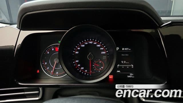 Hyundai Avante 2021 — Фото 8/20
