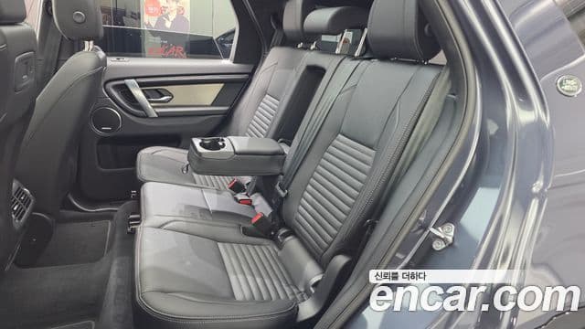 Land Rover Discovery Sport 2025 — ფოტო 5/20