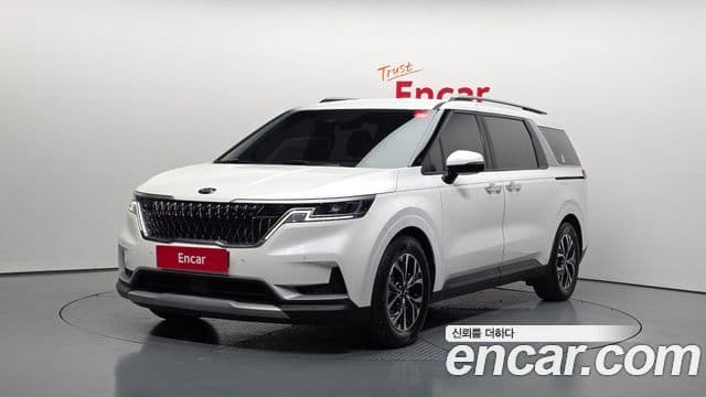 Kia Carnival 2020 — Фото 1/20
