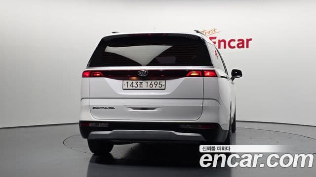 Kia Carnival 2020 — Фото 4/20
