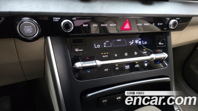 Kia Carnival 2020 — Фото 17/20
