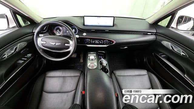Genesis GV70 2021 — ფოტო 7/20