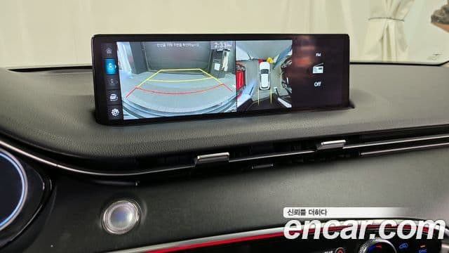 Genesis GV70 2021 — ფოტო 15/20