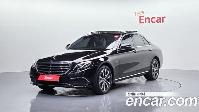 Mercedes-Benz E-Class 2019 — Şəkil 1/20