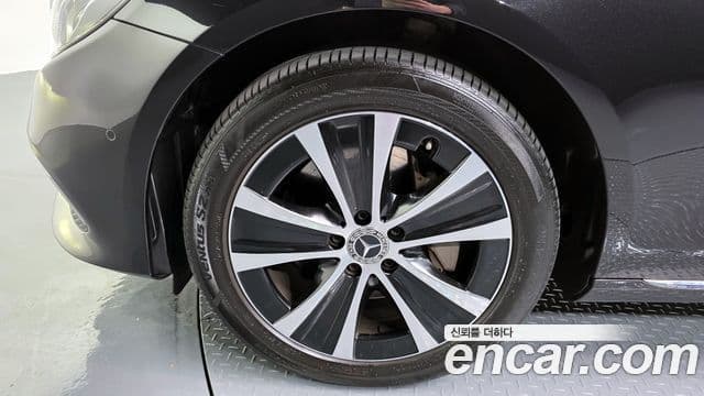Mercedes-Benz E-Class 2019 — Şəkil 5/20