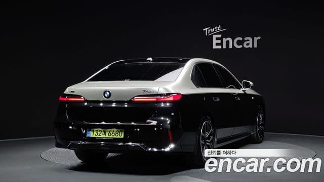 BMW 7 Series 2025 — Şəkil 2/20