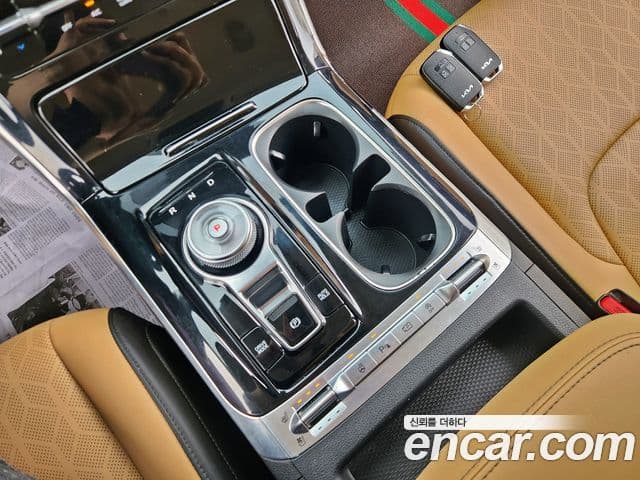 Kia Carnival 2021 — Şəkil 8/20