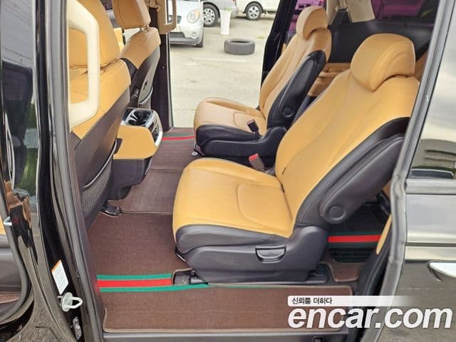 Kia Carnival 2021 — Şəkil 11/20