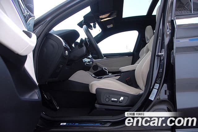 BMW X4 2021 — Şəkil 14/19