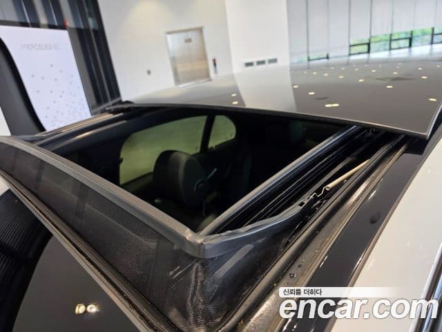 Mercedes-Benz E-Class 2023 — Şəkil 13/17