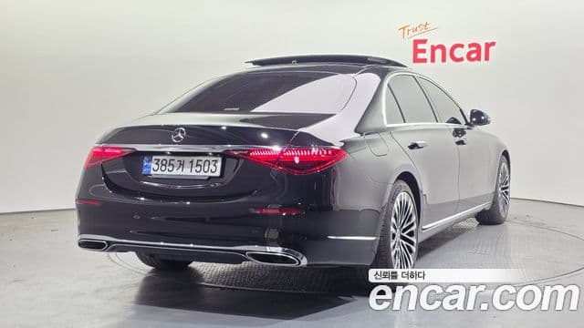 Mercedes-Benz S-Class 2023 — Photo 13/20